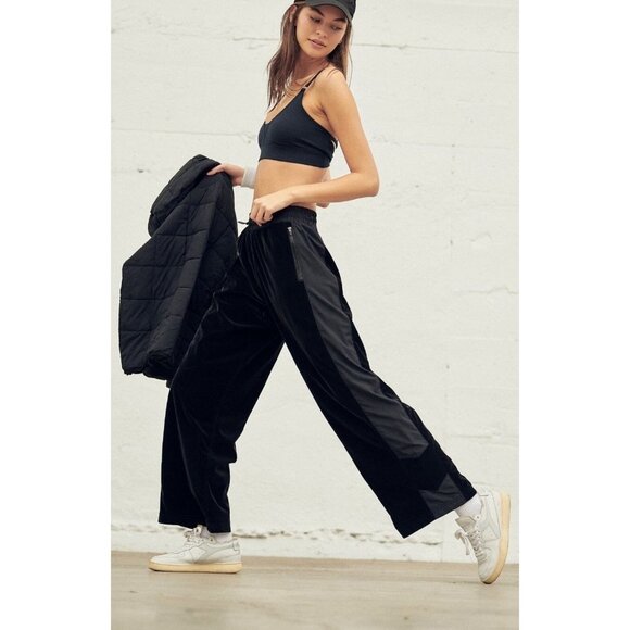 Free People Pants - New Free People Movement Morning To Midnight Black Pants sz medium RARE